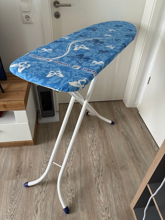 Table à repasser de haute qualité de la marque Leifheit, Electroménager, Enlèvement, Utilisé