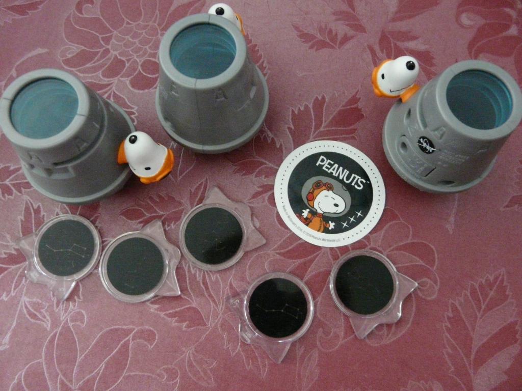 3 capsules spatiales l'astronaute Peanuts & 5 slides ...., Collections, Jouets, Utilisé, Enlèvement