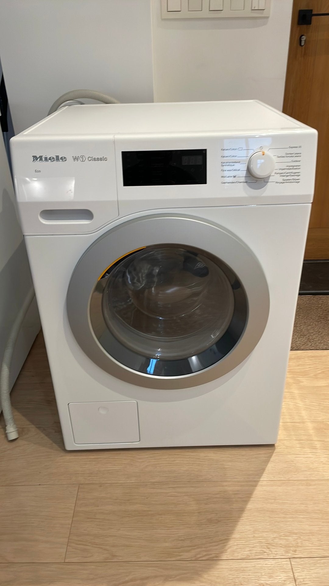 Miele W1 eco 2022, Elektronische apparatuur, Ophalen, Zo goed als nieuw