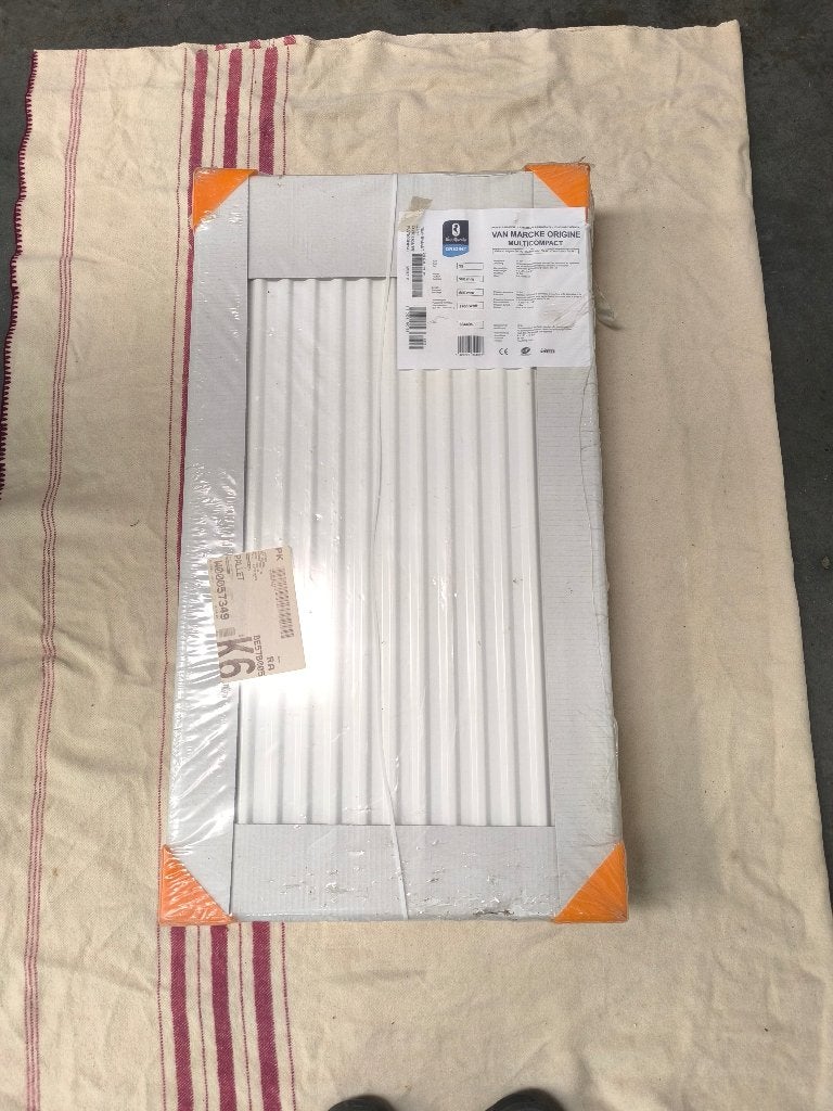 Radiator Van Marcke, Doe-het-zelf en Bouw, Verwarming en Radiatoren, Nieuw, Radiator, 800 watt of meer, 80 cm of meer, Minder dan 60 cm