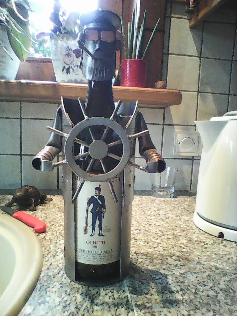 Fles houder in metaal, Ophalen, Zo goed als nieuw, Rode wijn
