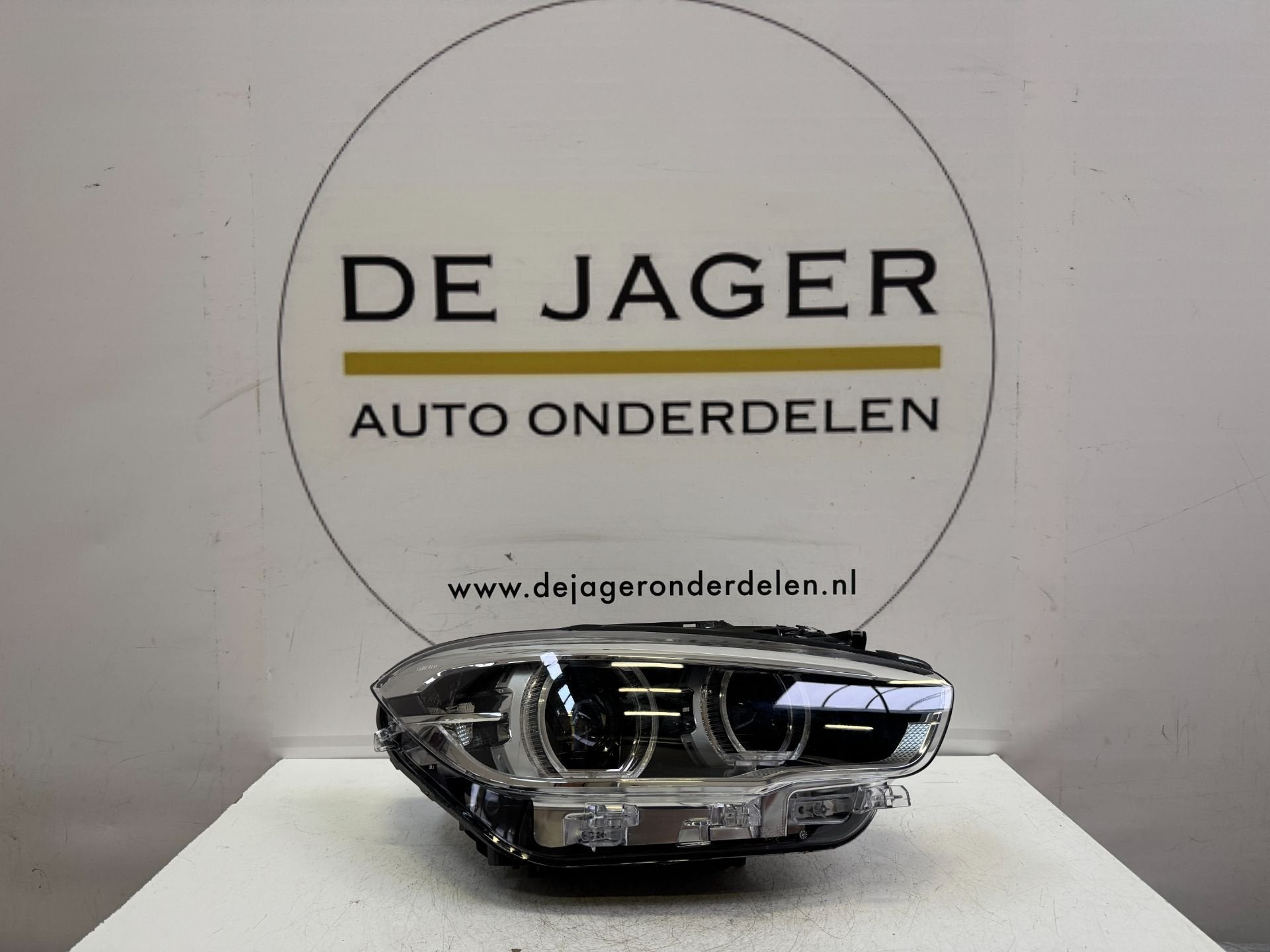 BMW 1 SERIE F20 F21 LCI VOL LED KOPLAMP RECHTS 7435778, Petuelring 130
80788  Munich, DE, Gebruikt, Info@bmw.de, BMW