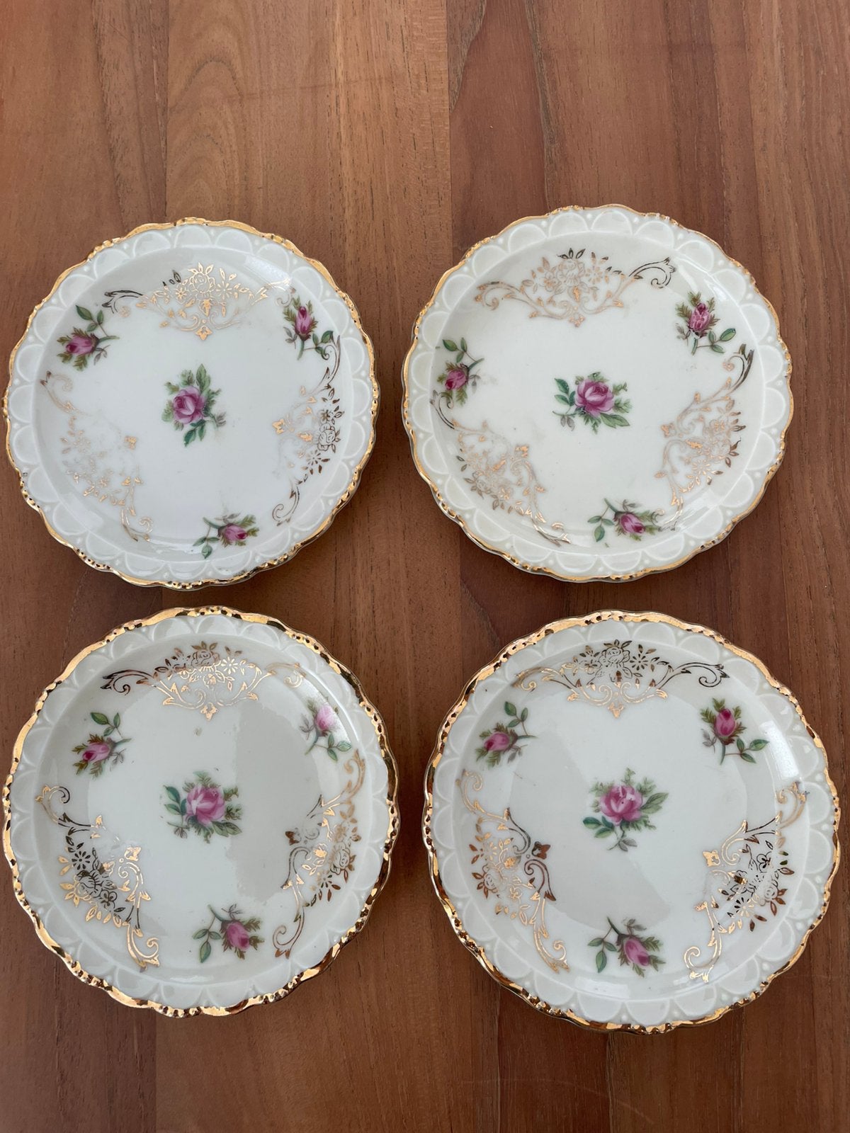 4 Vintage porseleinen bordjes 11cm diameter, Ophalen