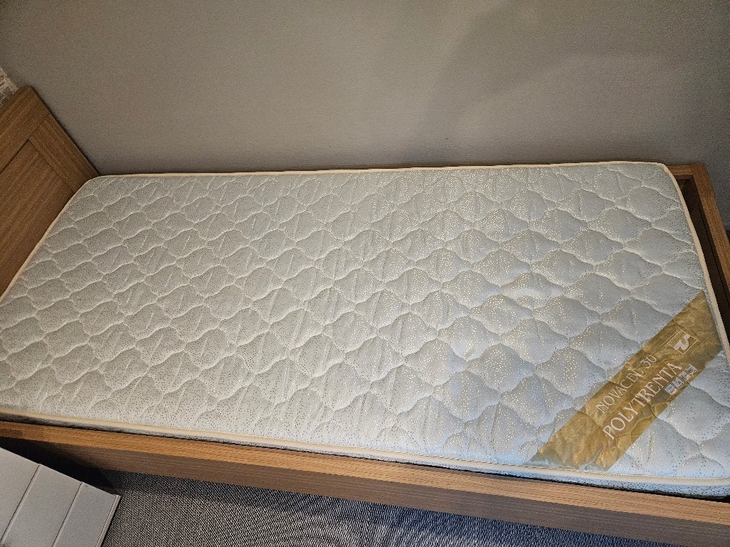 Splinternieuw (logeer) eenpersoonsbed, Ophalen, 100 cm, Eenpersoons, Nieuw