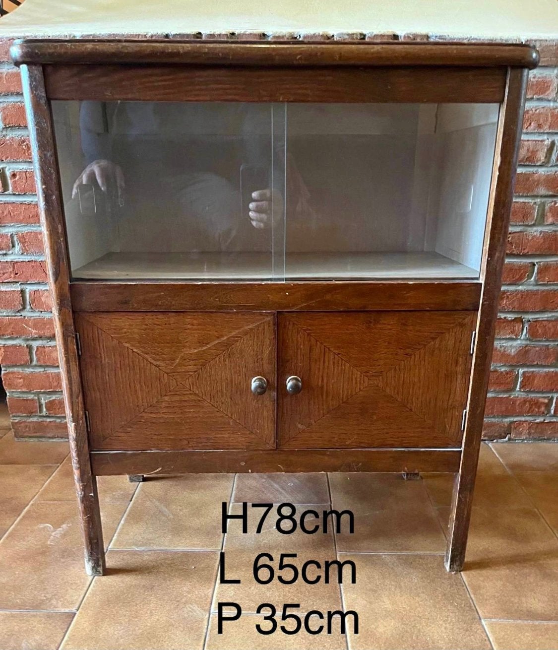 Petite vitrine vintage en chêne avec portes coulissantes, Maison & Meubles, Enlèvement