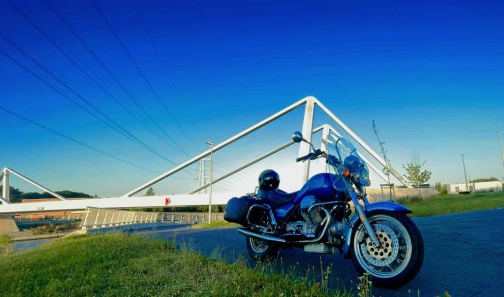 MOTO Guzzi California modeljaar 2000 , 1100cc injectie, Motoren, Cardan-aandrijving, 2 cilinders, Occasion, Motorrijbewijs A