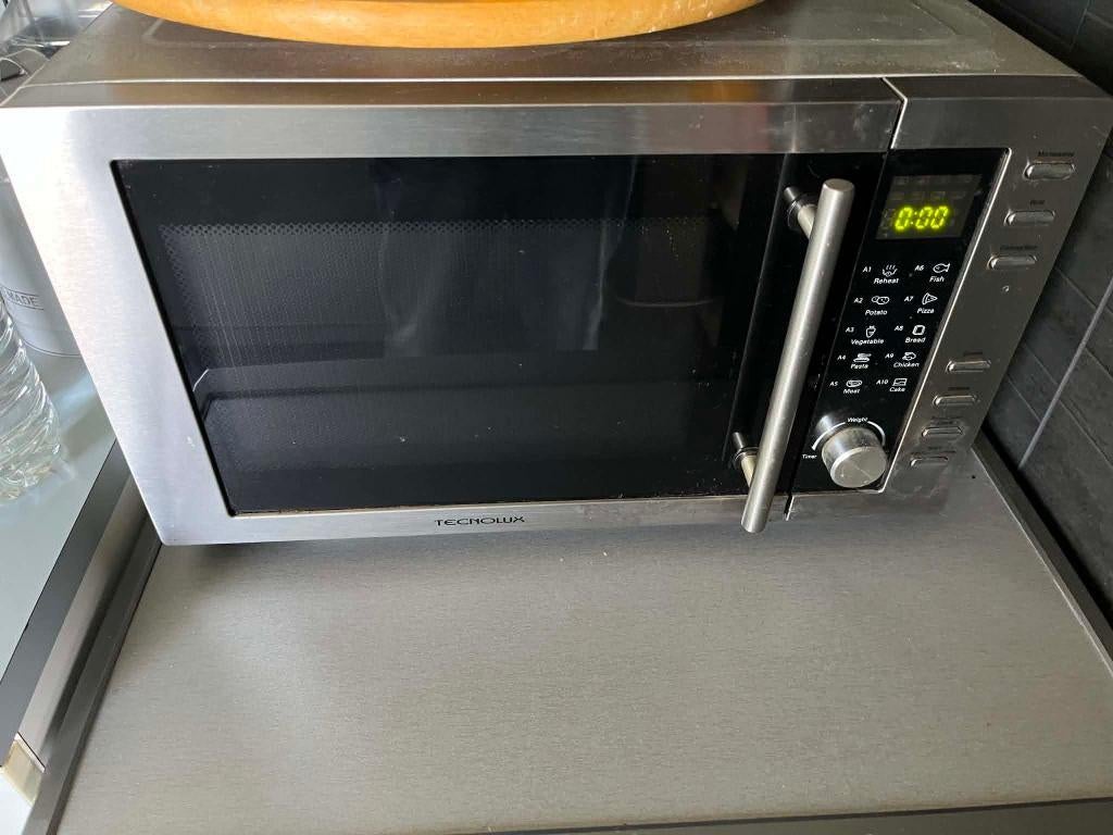 inox microgolf 900w Technolux 25 liter, Croustillant, Enlèvement, Utilisé, Four à micro-ondes combiné