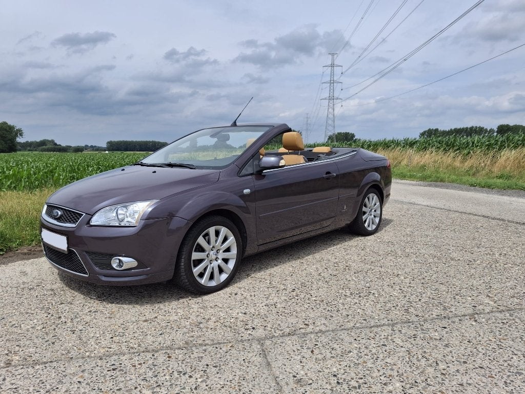Ford Focus CC 2.0 benzine automaat, Auto's, Ford, 4 zetels, Cabriolet, Leder, Bruin