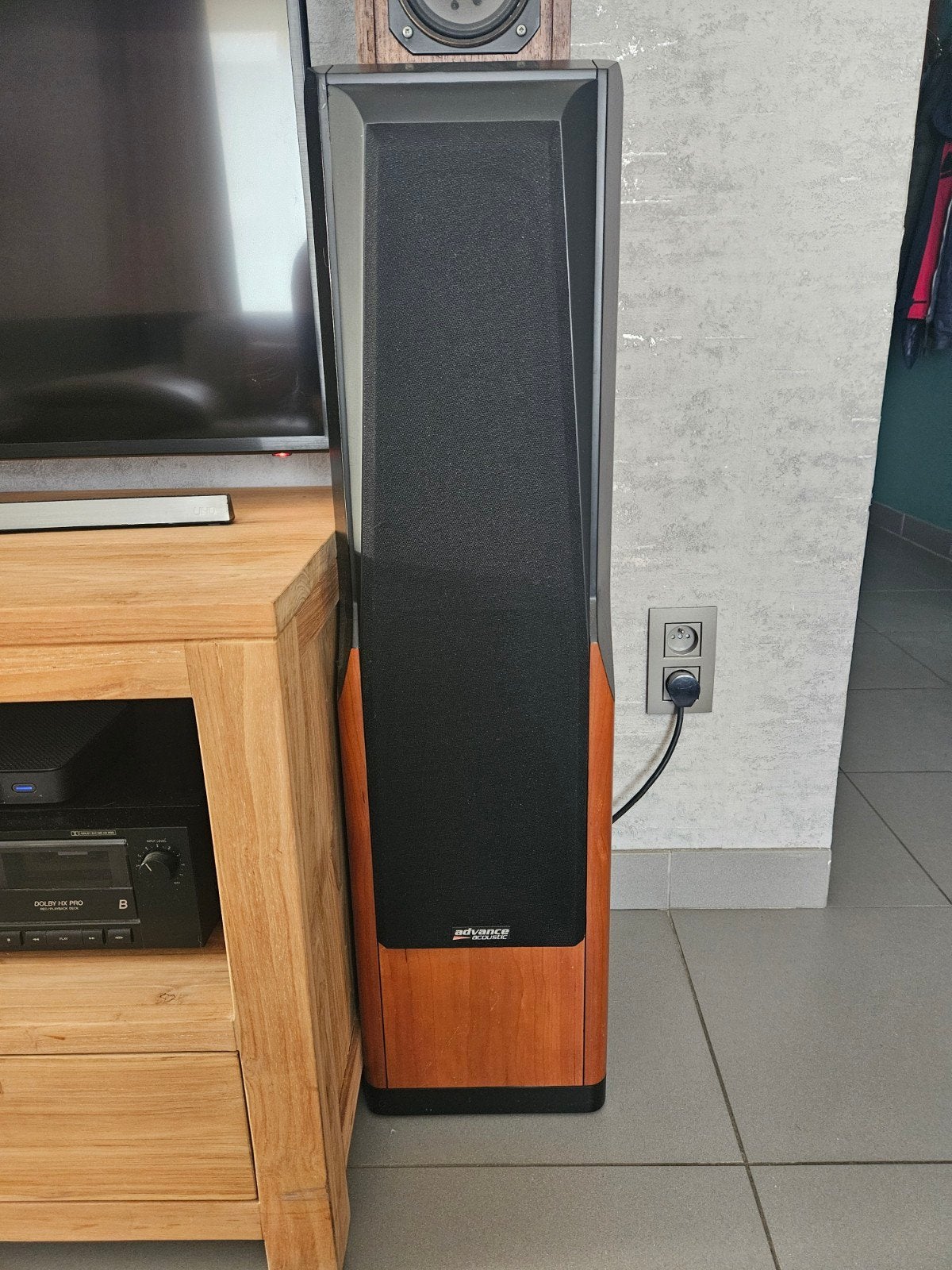Kolom luidsprekers Advance acoustic UM-40, Audio, Tv en Foto, Luidsprekerboxen, Ophalen