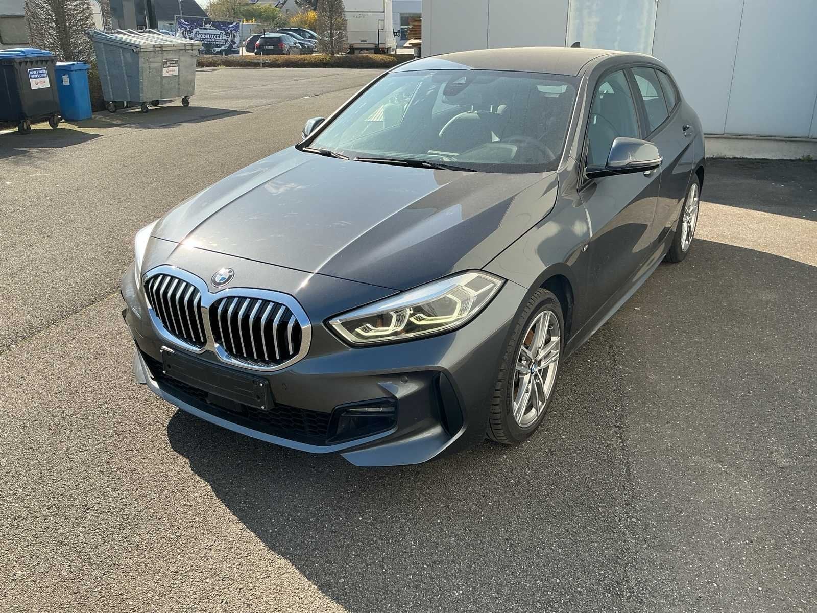 BMW - 2020 - 118i (F40) - M-pack - Personenauto, Auto's, BMW, 1 Reeks, Gebruikt, Euro 6, Bedrijf