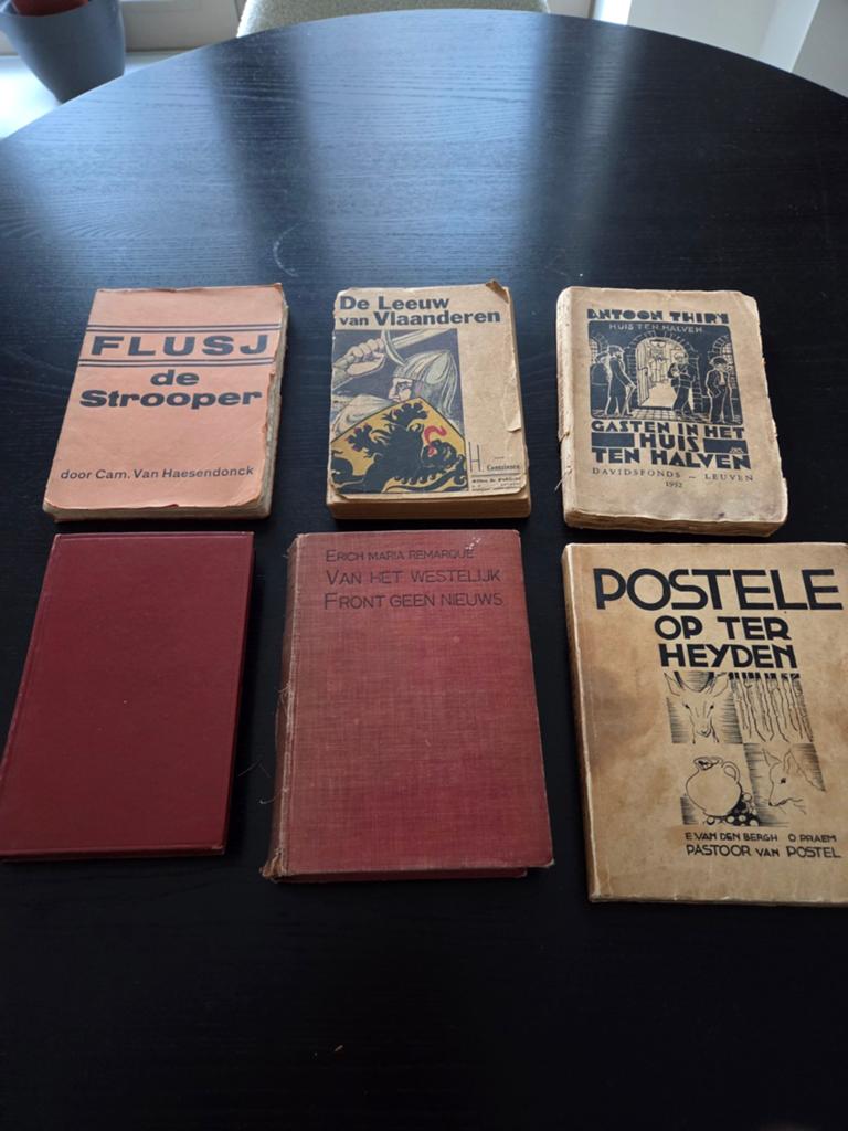 Vintage boeken en  kerkboeken, Ophalen