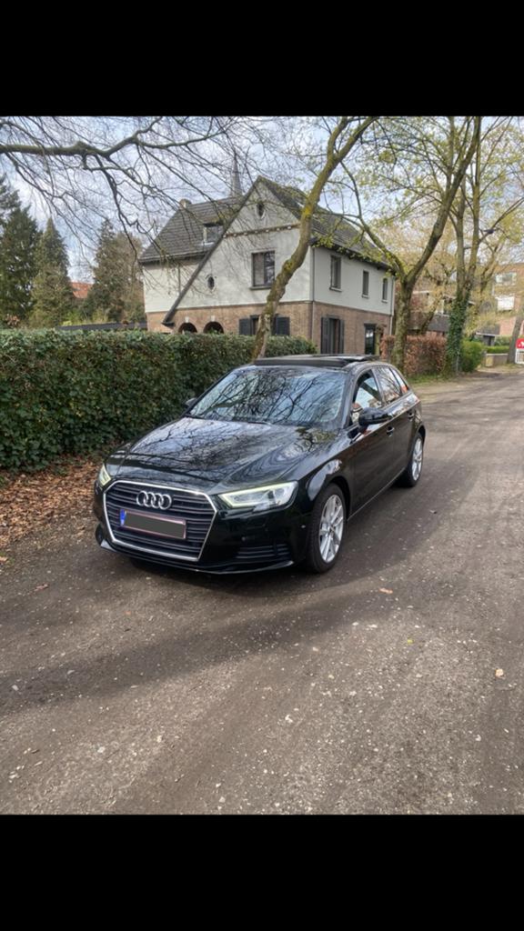 Audi A3 Sportback , FULL OPTION 2019 Euro 6D TEMP, Auto's, Audi, 4 cilinders, Zwart, Bi-Xenon koplampen, 5 deurs