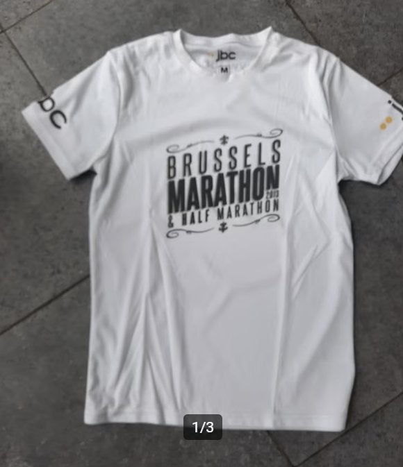 LOOPSHIRTS BRUSSEL MEDIUM, Ophalen of Verzenden, Zo goed als nieuw, Hardlopen, Kleding