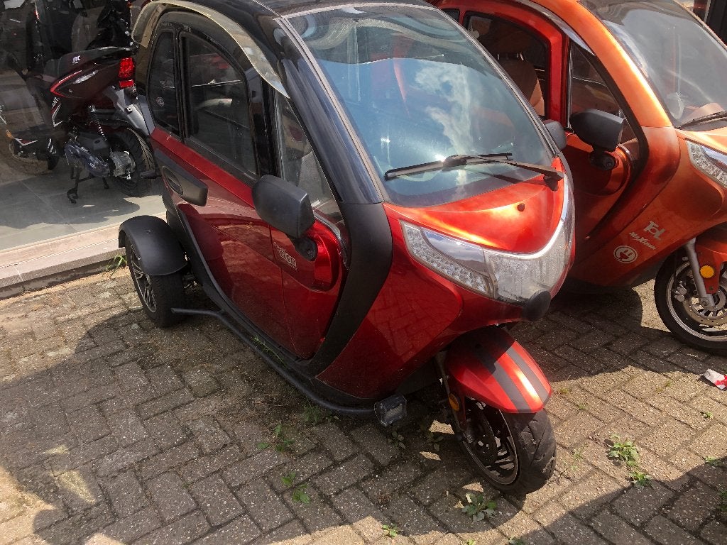 Brommobielen voor opmaak of onderdelen, Auto's, Bedrijf, Elektrisch, Te koop