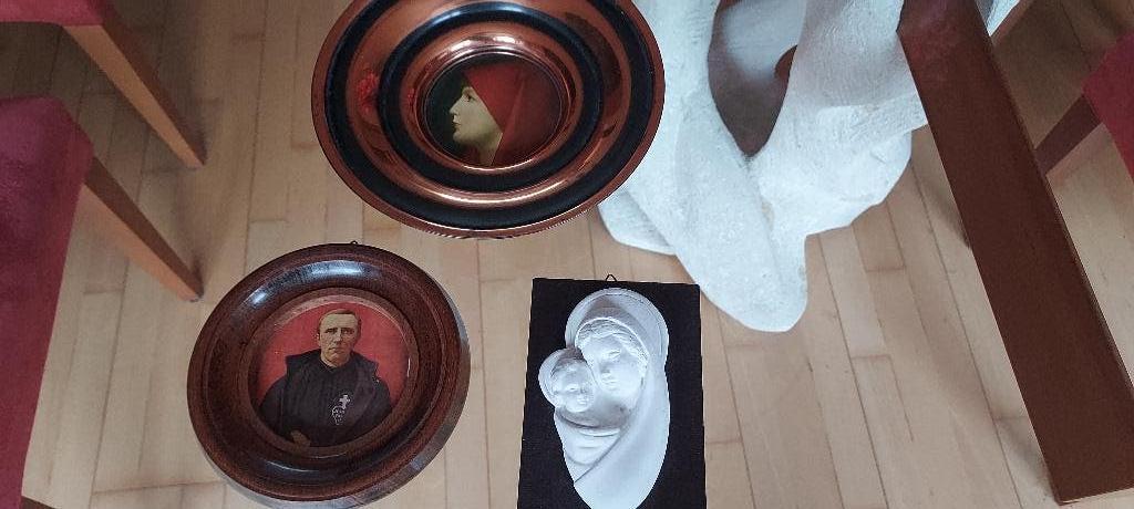 3 stuks : broeder Isidoor, Madonna en Moeder en kind, Antiek en Kunst, Verzenden
