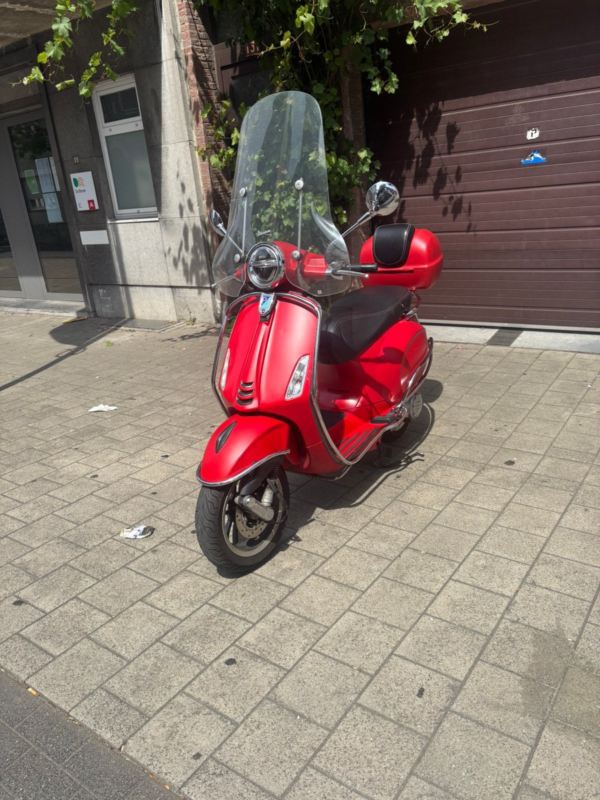 Vespa primavera b klasse, Fietsen en Brommers, Ophalen, Zo goed als nieuw, Vespa