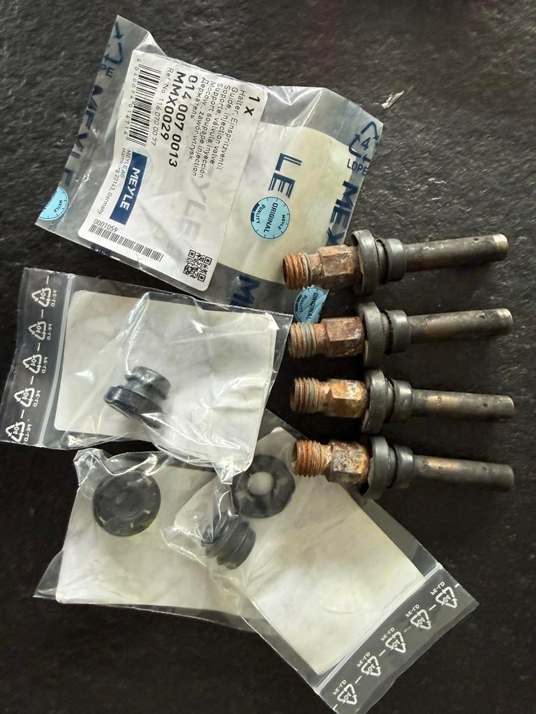 4 x injectoren Mercedes 190E 2.3-16, Ophalen