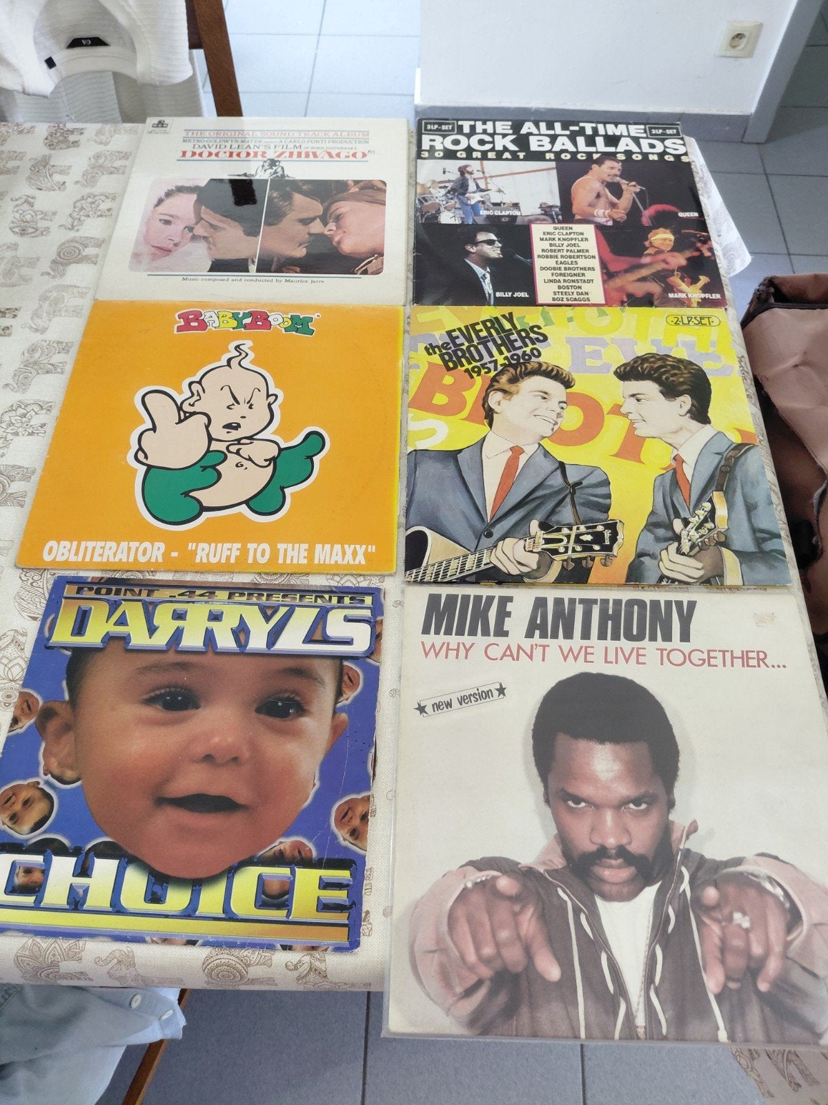 Elpees, singeltjes, en bakeliet platen en strips, CD & DVD, Vinyles | Compilations, Enlèvement