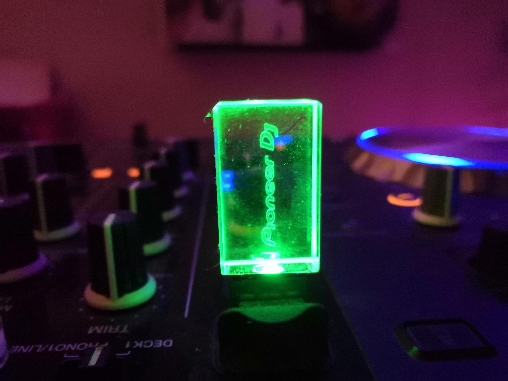 Clé USB Pioneer, 64 Go - avec lumières LED, neuve, Enlèvement ou Envoi, Neuf, Pioneer, 64 GB