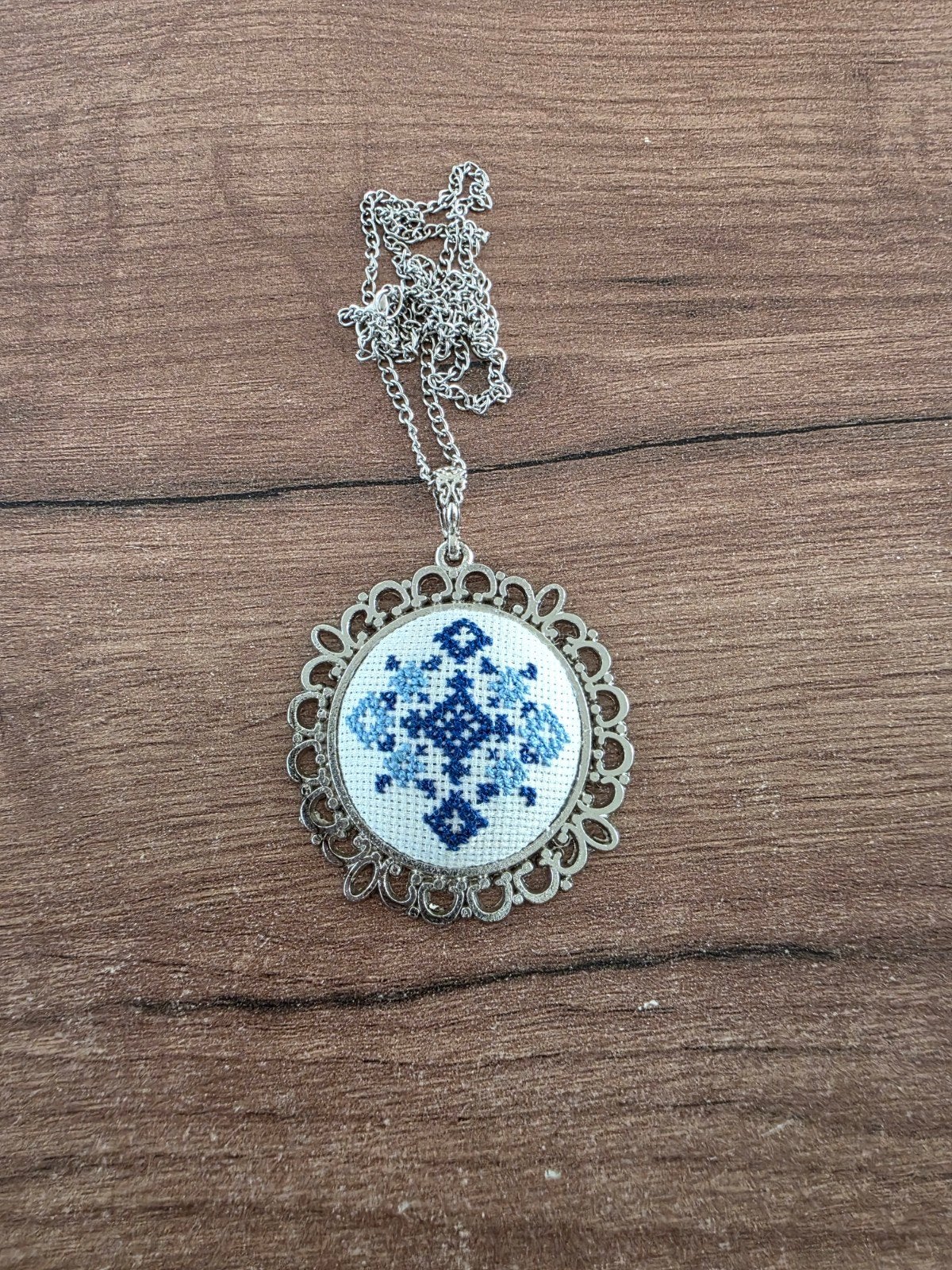 collier fait main, Enlèvement ou Envoi