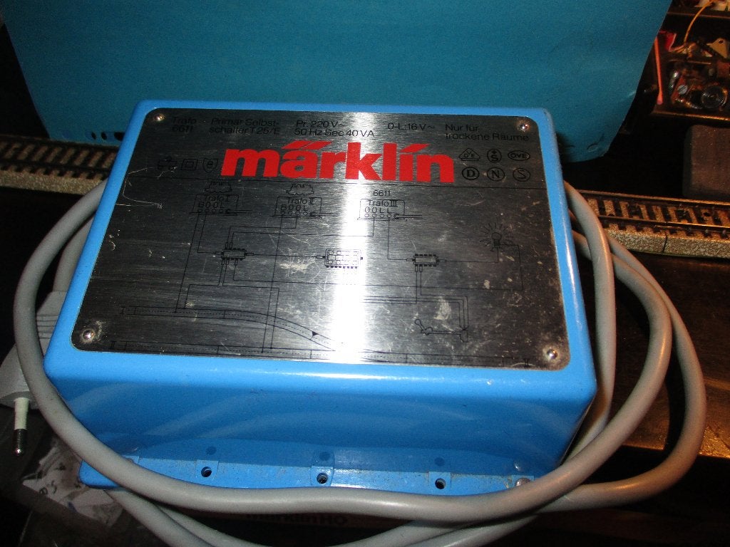 Marklin 6611 Transfo pour éclairage 40VA, Hobby & Loisirs créatifs, Trains miniatures | HO, Enlèvement ou Envoi, Utilisé, Transformateur ou Alimentation