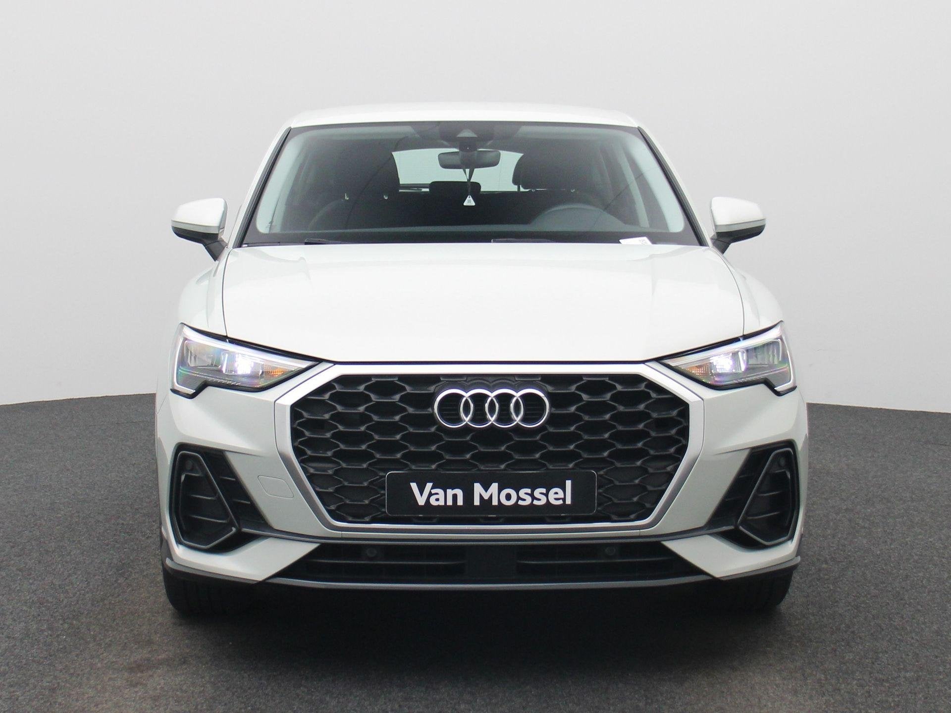 Audi Q3 Sportback 35 TDI S tronic Bus. Ed. Attraction TREKHA, Auto's, Audi, Stof, Gebruikt, 110 kW, 4 cilinders