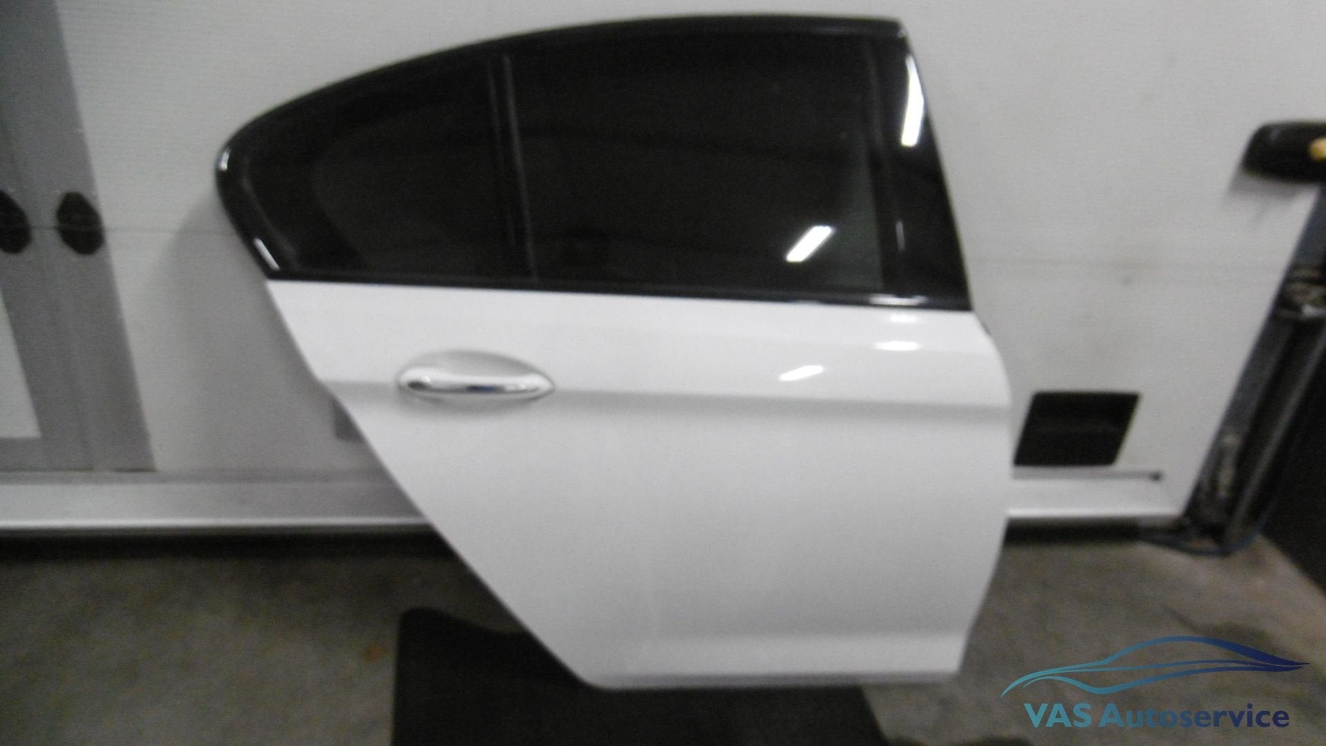 Portier rechtsachter BMW 5-serie sedan  G30 Alpinweiss  41 0, -, Origine de la pièce connue, Utilisé, Porte