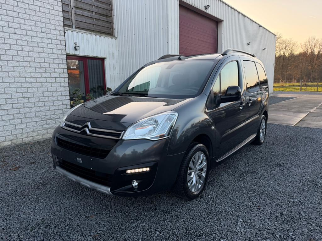 Citroen Berlingo Multispace 1.2i benzine 110 pk euro 6b 2016, Auto's, Citroën, Bedrijf, Te koop, Berlingo, Airconditioning, Centrale vergrendeling