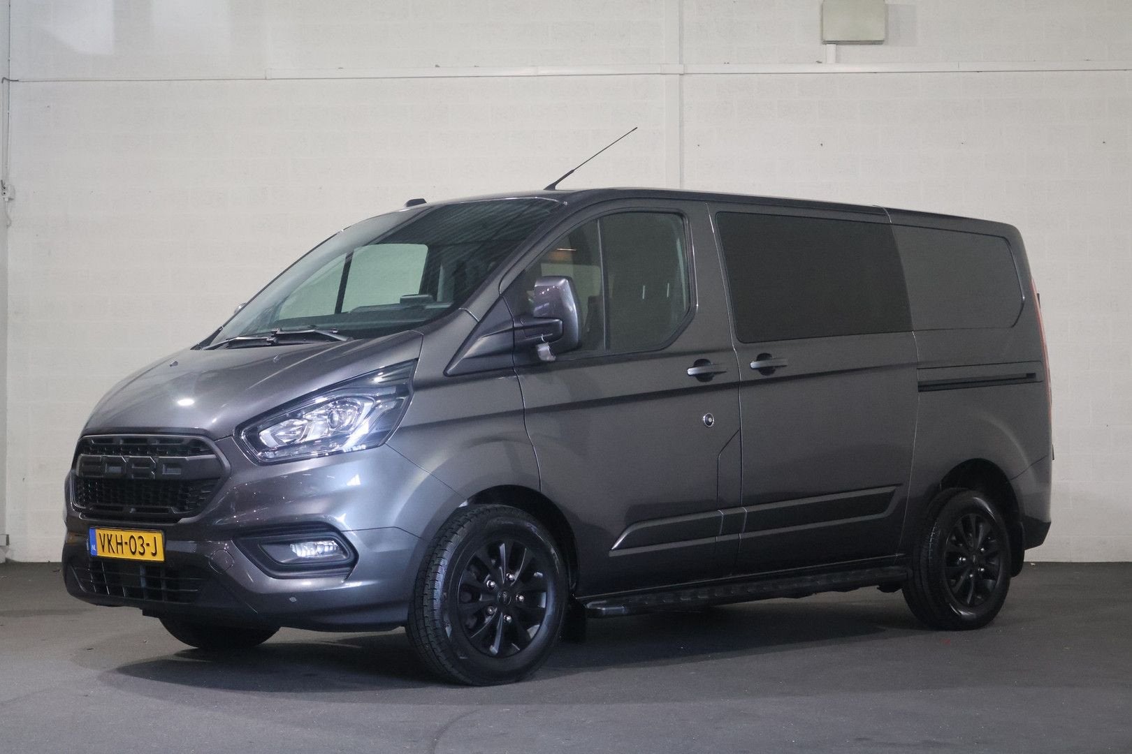 Ford Transit Custom 2.0 TDCI L1H1 Limited DC Automaat Marge, Auto's, Automaat, Diesel, Parkeersensor, Ford