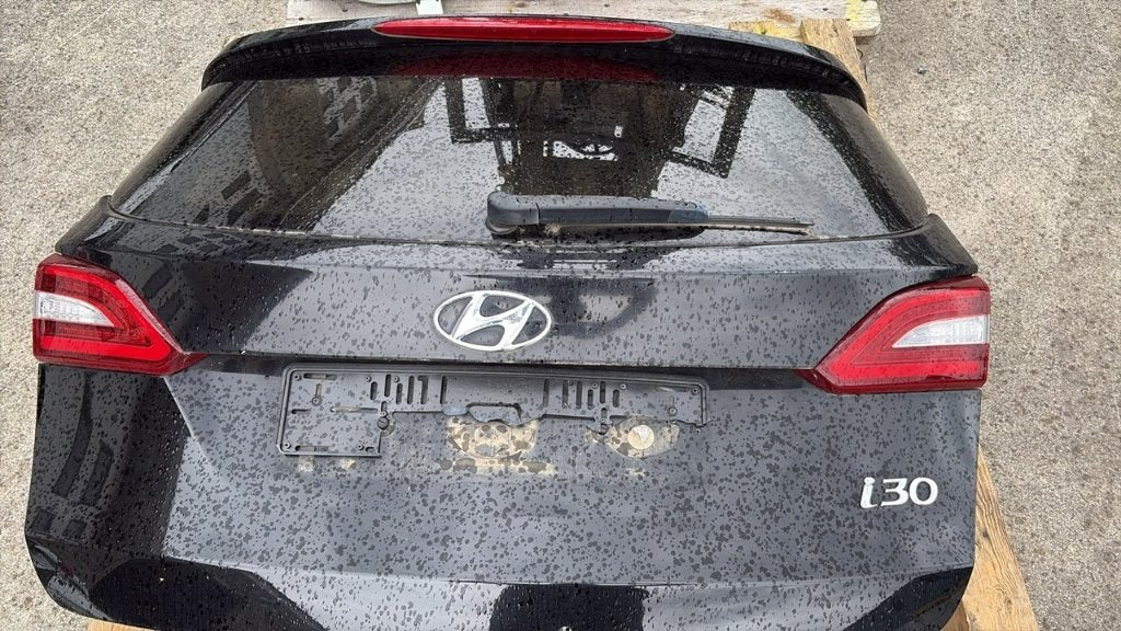 Kofferdeksel van de Hyundai i30 stationwagen, Ophalen, Gebruikt, Achterklep, Achter