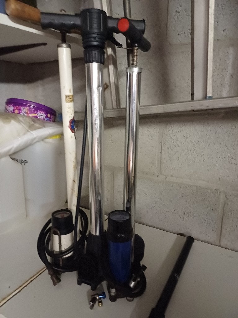pompes à vélo, Enlèvement, Manomètre, Comme neuf