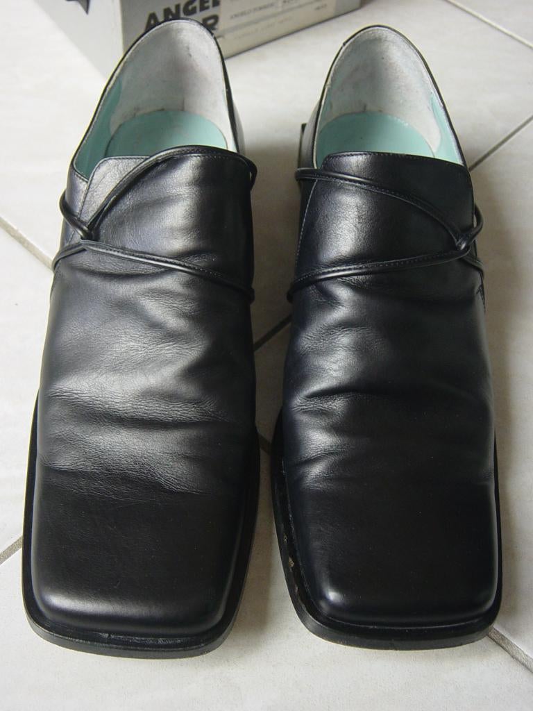 chaussures pour femmes taille 40 en cuir, Comme neuf, Enlèvement, Chaussures basses, Noir