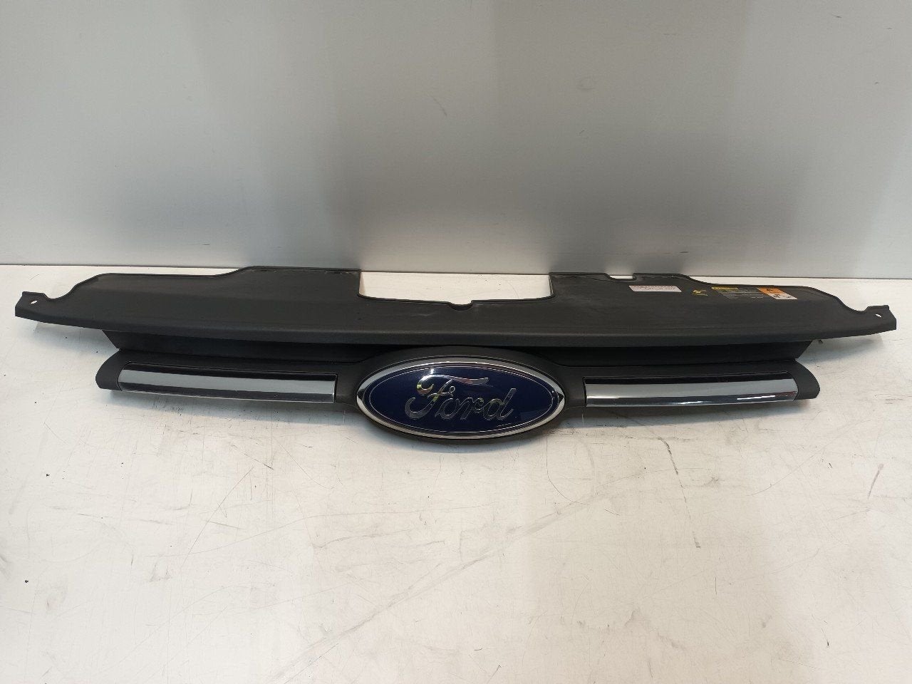 Grille Ford Transit, Onderdelen@venauto.nl, Van der Ven Autorecycling B.V., Gebruikt, Ettenseweg 76, 4706 PB Roosendaal, The Netherlands