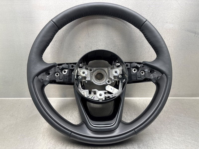VOLANT DIRECTION Toyota Yaris Cross (PB1 / PJ1) (01-2020/-), Utilisé, Toyota