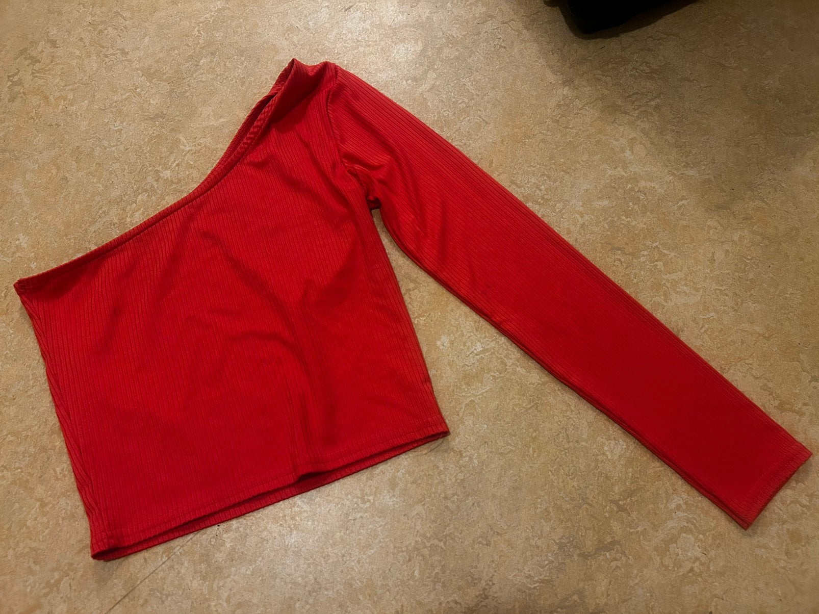 Haut, Kleding | Dames, Ophalen of Verzenden, Zo goed als nieuw, Rood
