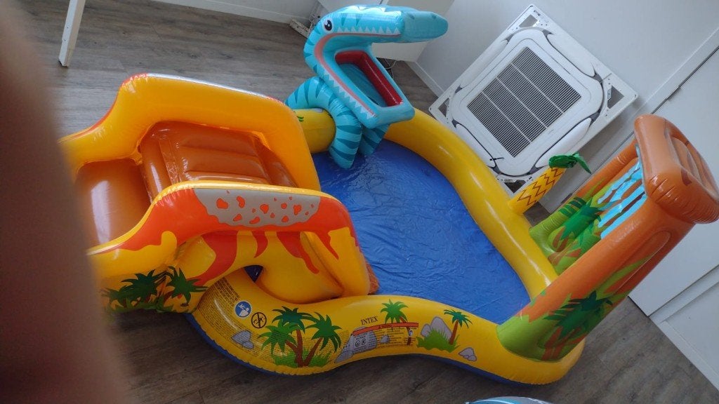 opblaasbaar waterpark Dinosaurus, Ophalen, Nieuw