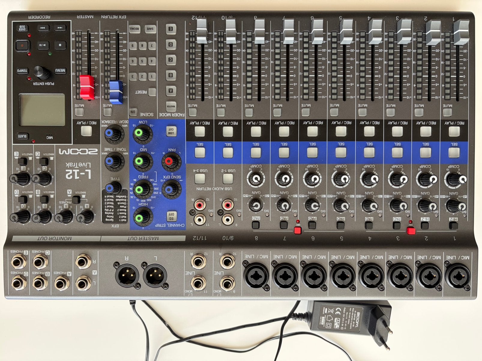 Zoom LiveTrak L-12 — Mixeur/Enregistreur 12 canaux, Enlèvement, Comme neuf