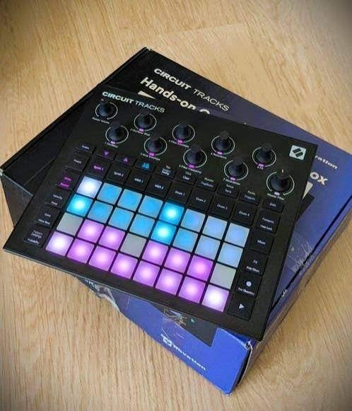 novation circuit tracks+SD kaart+vele soundpacks, Muziek en Instrumenten, Samplers, Ophalen of Verzenden, Zo goed als nieuw