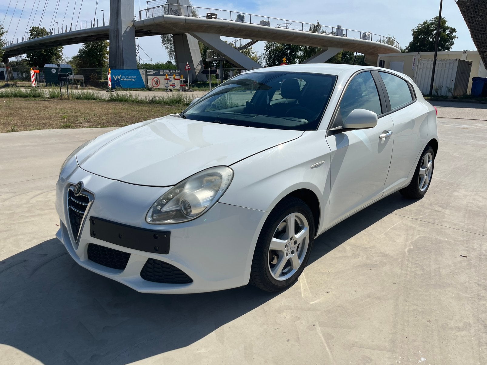 Alfa giulietta 1.6jtd nette staat wordt gekeurd voor verkoop, Auto's, Alfa Romeo, Euro 5, Diesel, Particulier, Giulietta