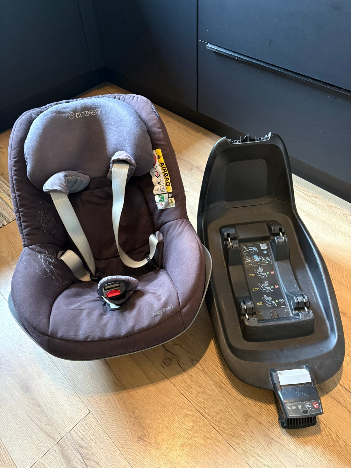 Babystoel  + isofix (2 way), Ophalen, Zo goed als nieuw, Isofix