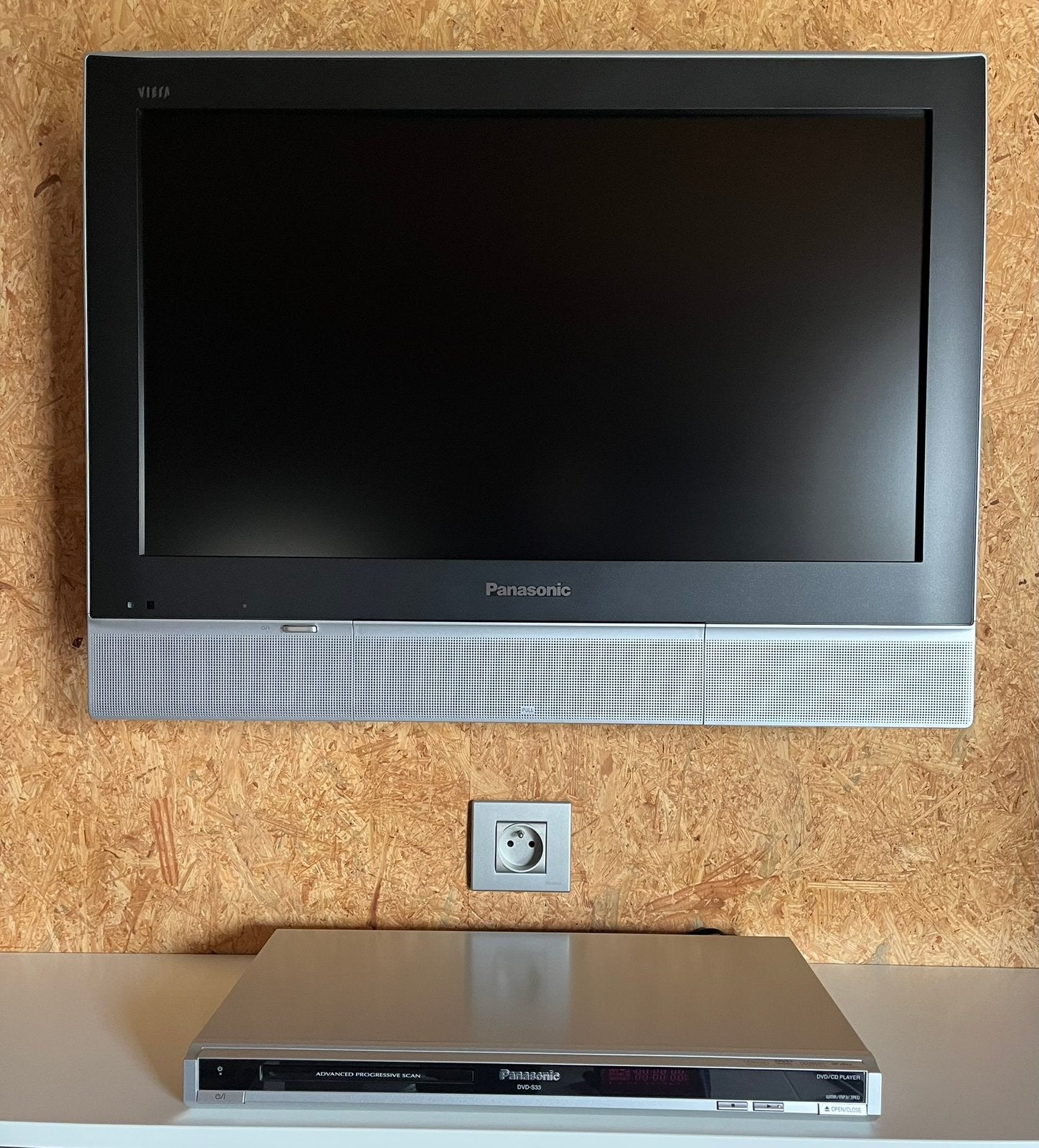 Panasonic LCD + DVD speler als nieuw!, Enlèvement, Comme neuf, LCD, Panasonic