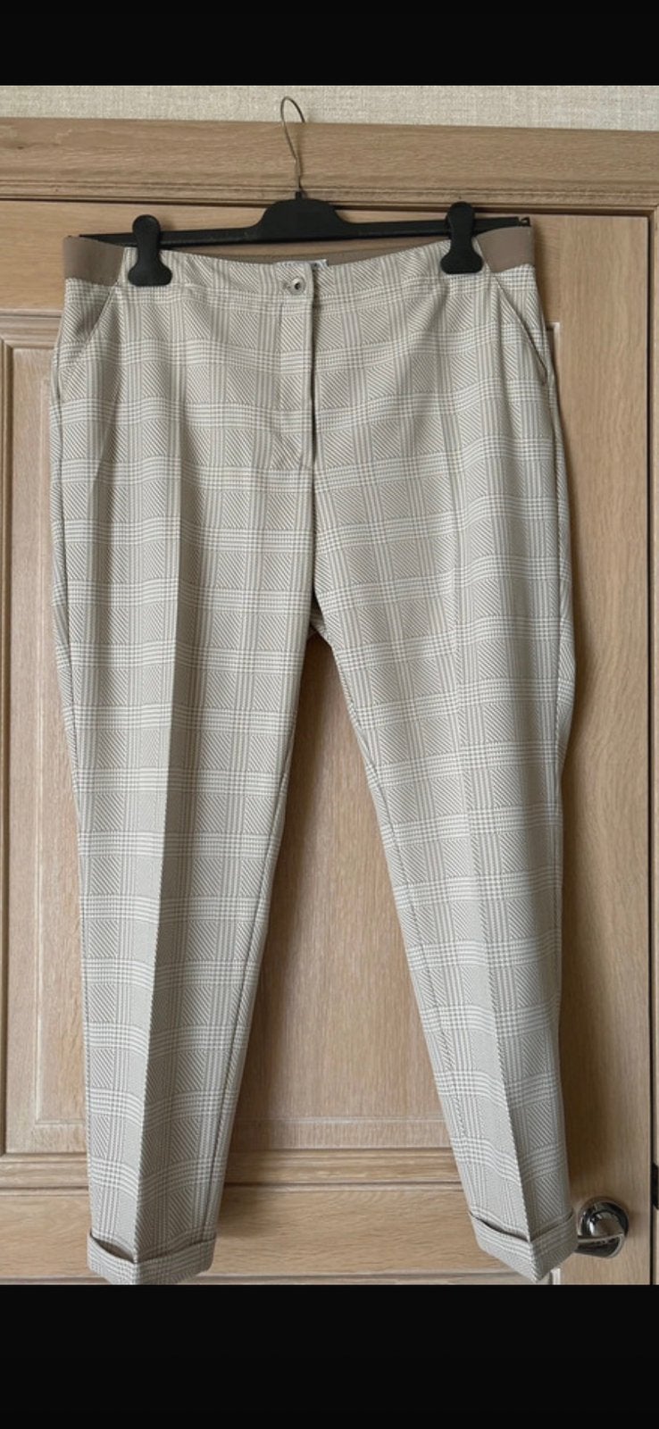 Geklede broek - 44 - Brax, Kleding | Dames, Broeken en Pantalons, Beige, Maat 42/44 (L), Ophalen of Verzenden, Zo goed als nieuw