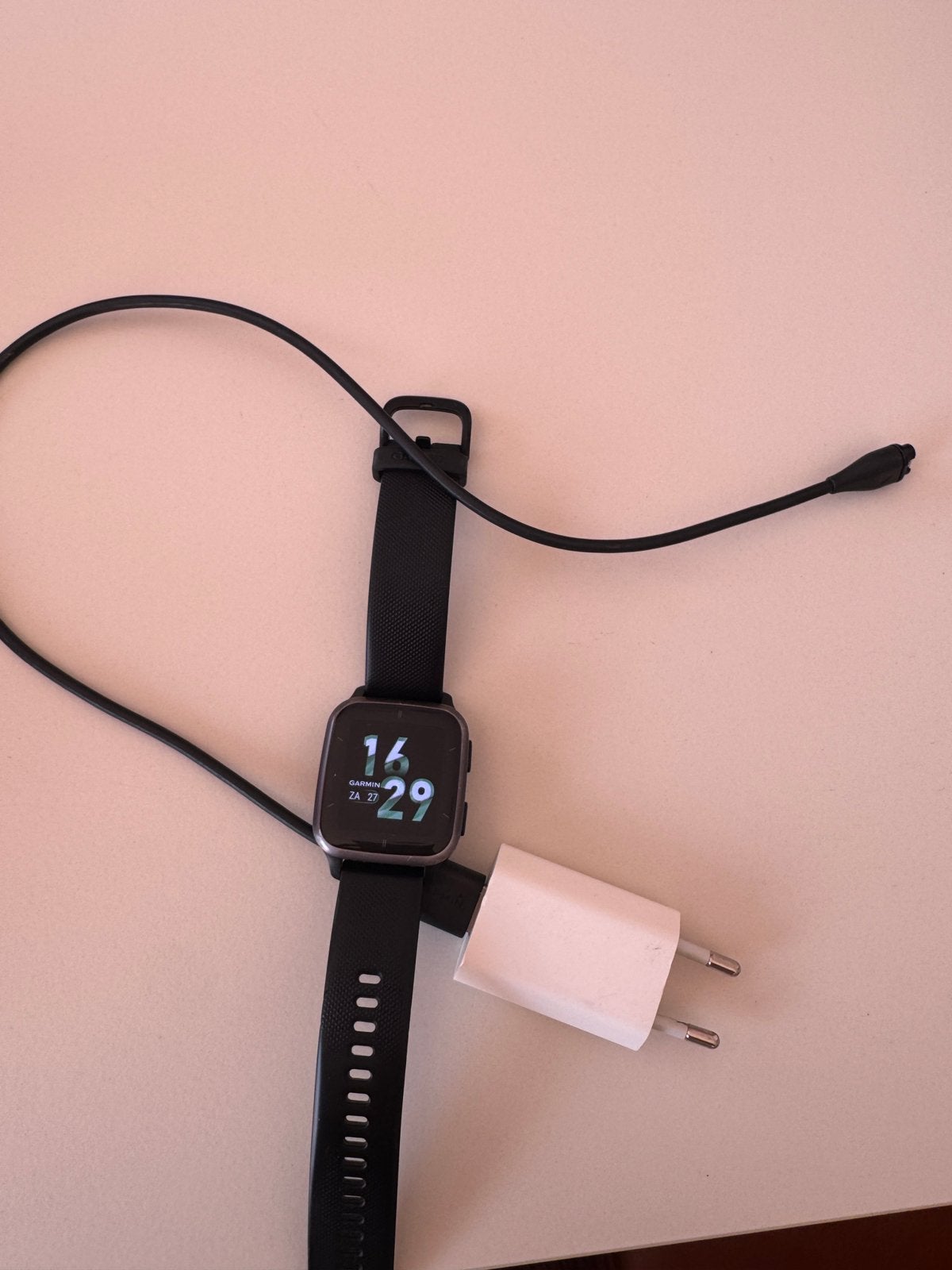 Garmin Venu SQ 2 Music – Zwart – €170, Ophalen, Gebruikt, Zwart, Waterdicht