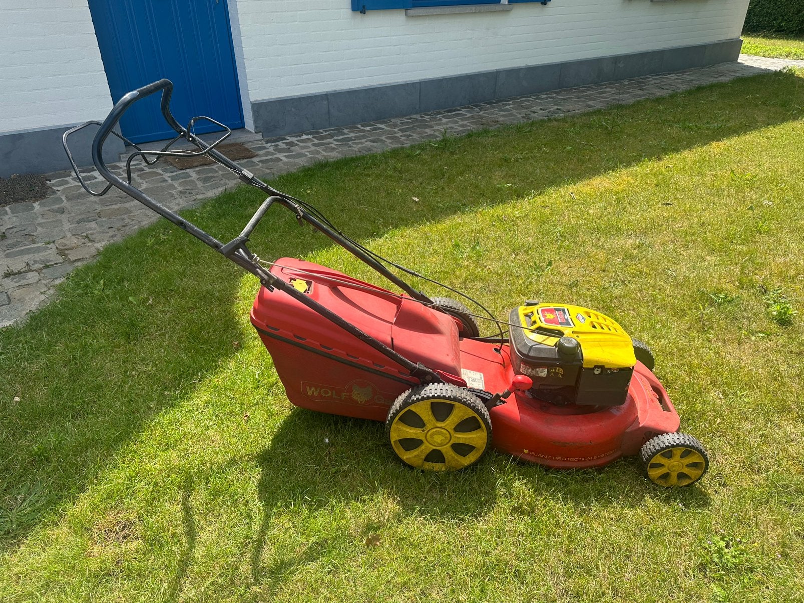 Grasmaaier Wolf Garten op benzine, Tuin en Terras, Grasmaaiers, Ophalen, Cirkelmaaier, Gebruikt, Opvangbak