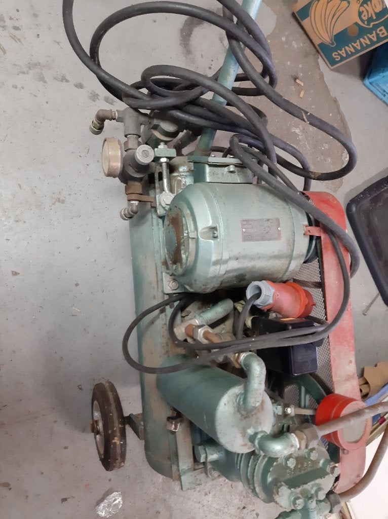 Compressor, Doe-het-zelf en Bouw, Compressors, Ophalen, Gebruikt