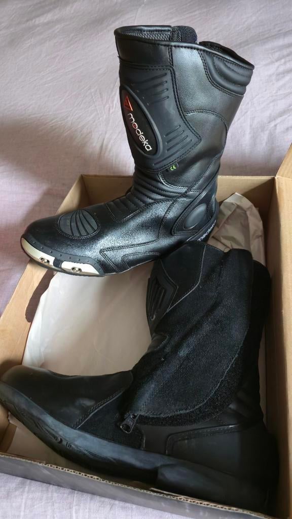 Modeka motorlaarzen m46 nieuwstaat, Motoren, Ophalen