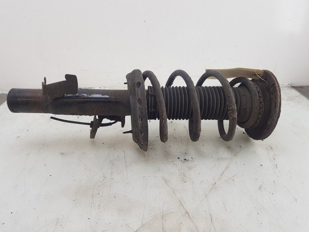 AMORTISSEUR OU ABSORBEUR DE CHOC AVANT GAUCHE (|31262902|), Info@volvocars.com, Volvo Car Germany GmbH, Siegburger Straße 229
50679  Köln, DE