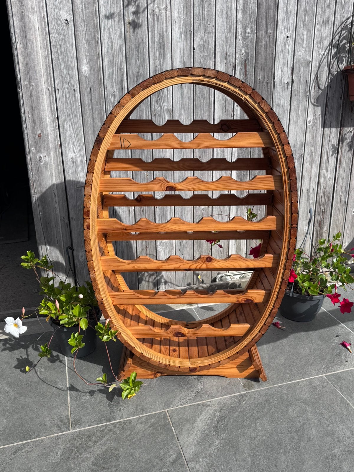 Grote houten wijnrek in tonvorm, Ophalen, Gebruikt, 15 tot 25 flessen, 75 – 100