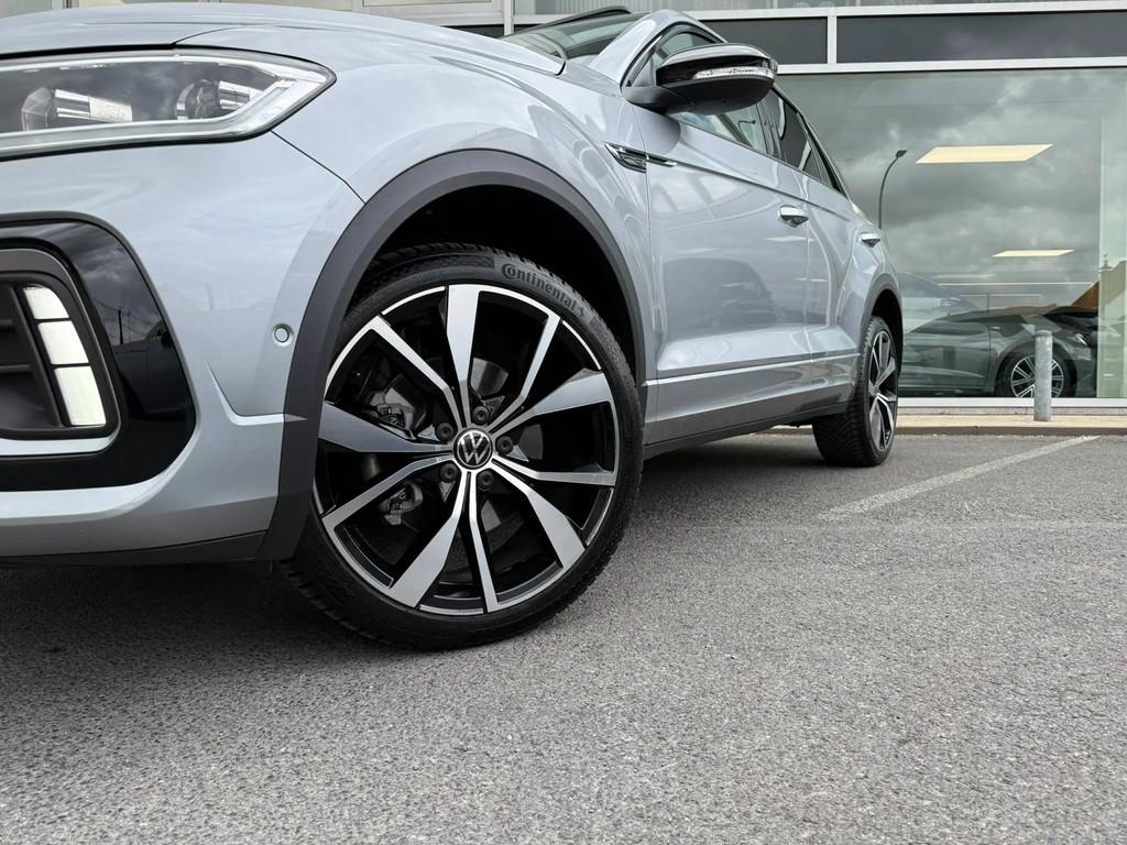 Volkswagen T-Roc R-Line / PANO / CARPLAY / CAMERA / CHAUFFAG, Achat, 110 kW, Entreprise, Carnet d'entretien