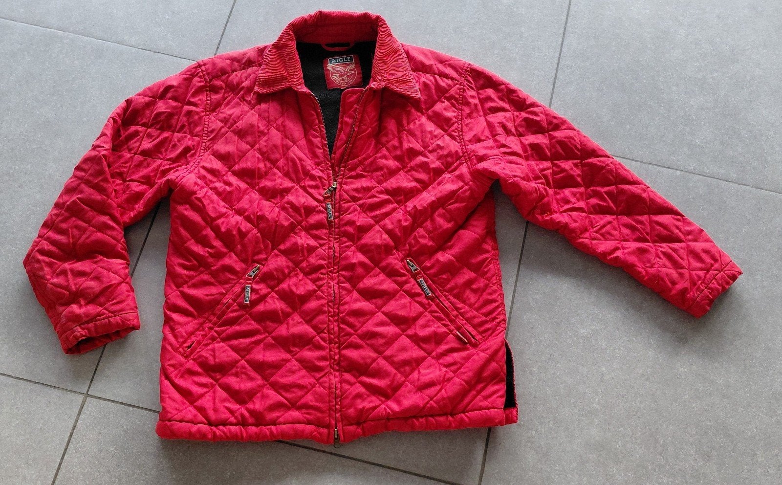 veste Aigle Taille S rouge/bordeaux, Vêtements | Hommes, Vestes | Hiver, Enlèvement, Rouge